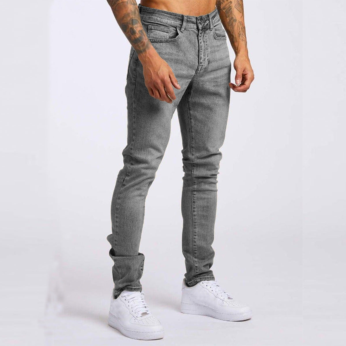 Jeans slim fit in denim elasticizzato con dettagli minimalisti