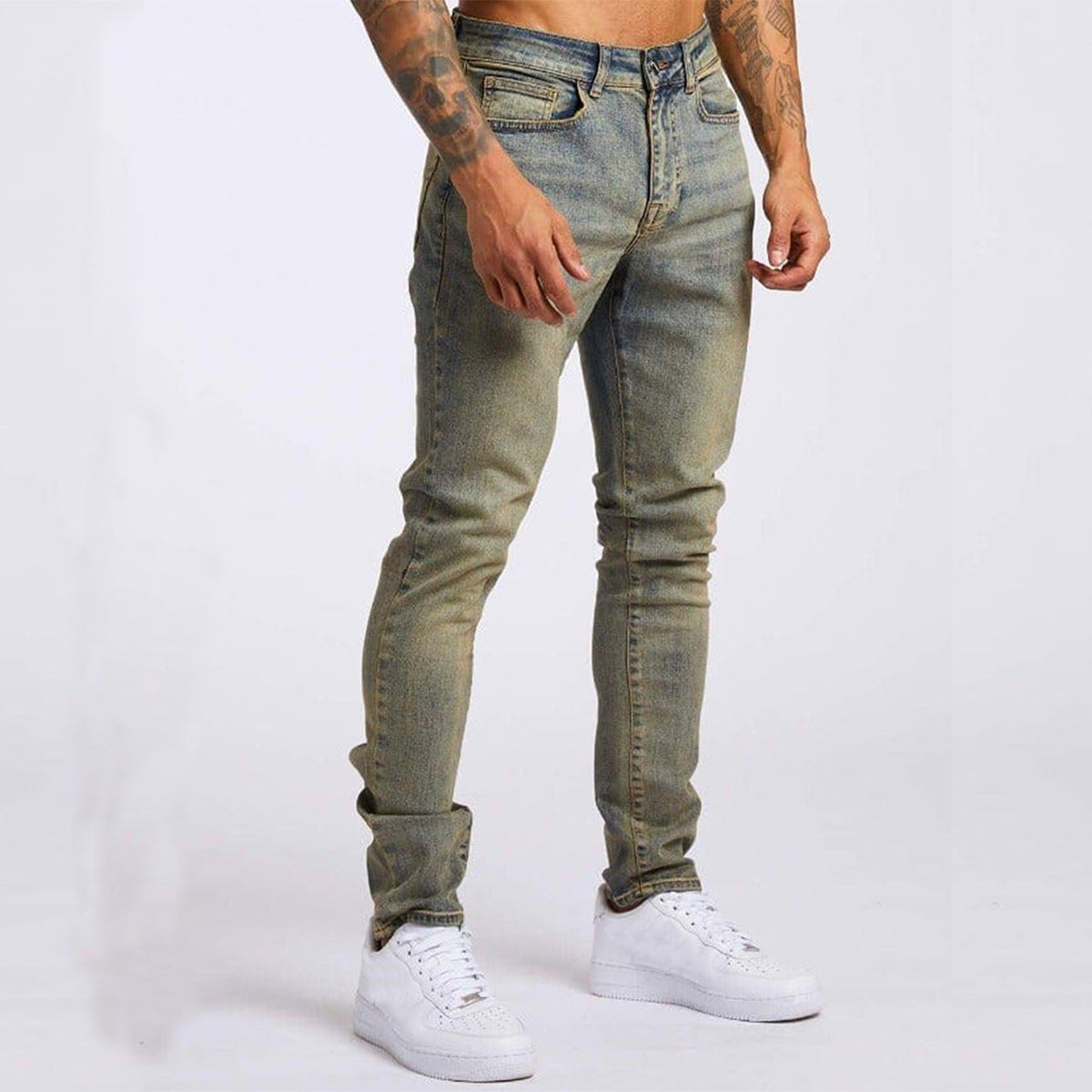 Jeans slim fit in denim elasticizzato con dettagli minimalisti